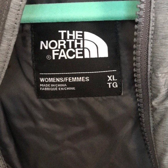 BRAND NEW Women’s Long North Face jacket - Picture 4 of 5